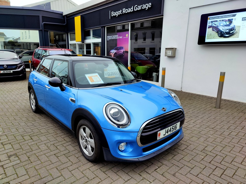 2018 Mini Cooper Classic 1.5 136 BHP Automatic 5 Door Hatch