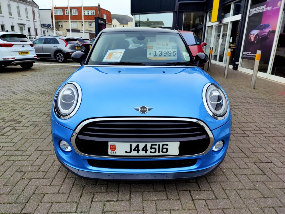 2018 Mini Cooper Classic 1.5 136 BHP Automatic 5 Door Hatch