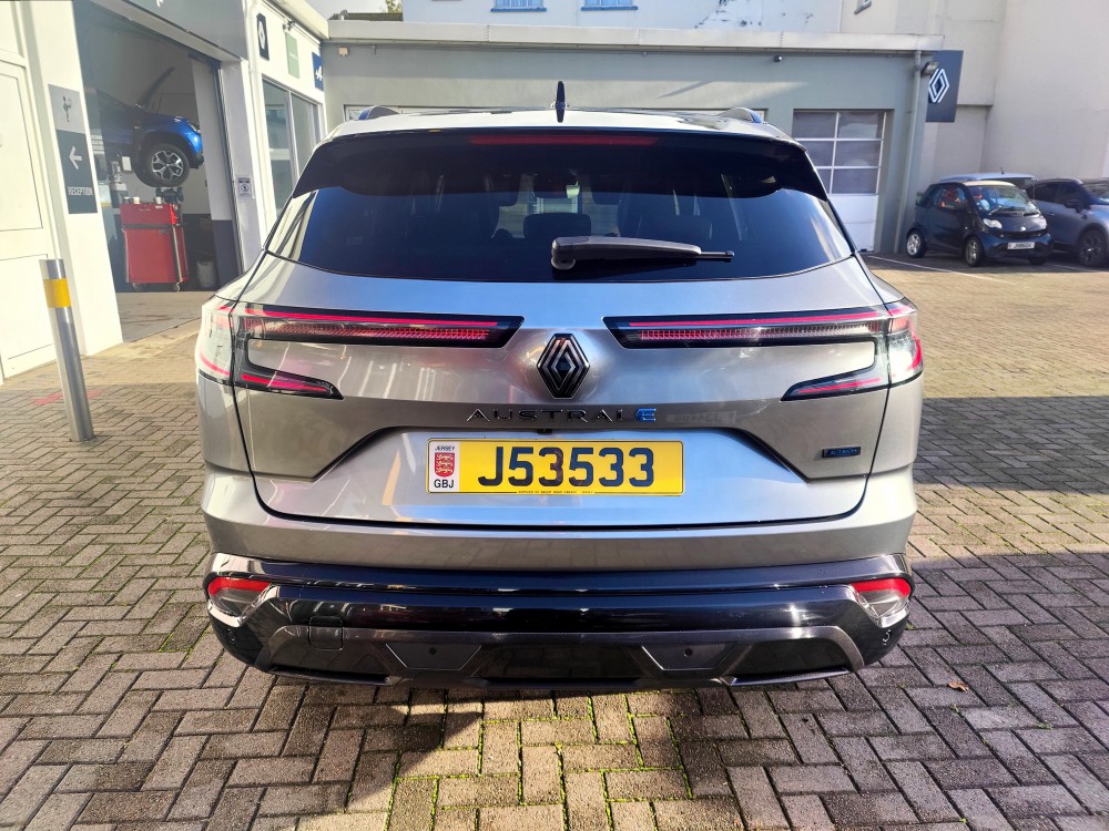 2023 Renault Austral E-Tech Iconic Esprit Alpine 200 BHP Full Hybrid Automatic 5 Door SUV