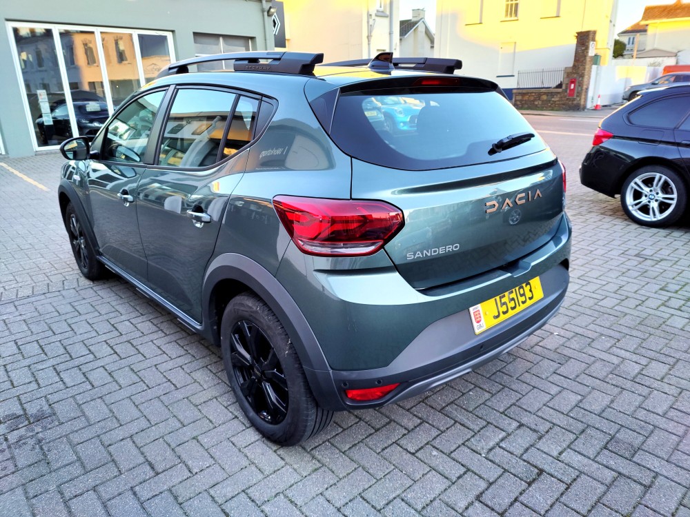 2023 Dacia Sandero Stepway Extreme TCe 90 BHP CVT Automatic 5 Door Hatch 