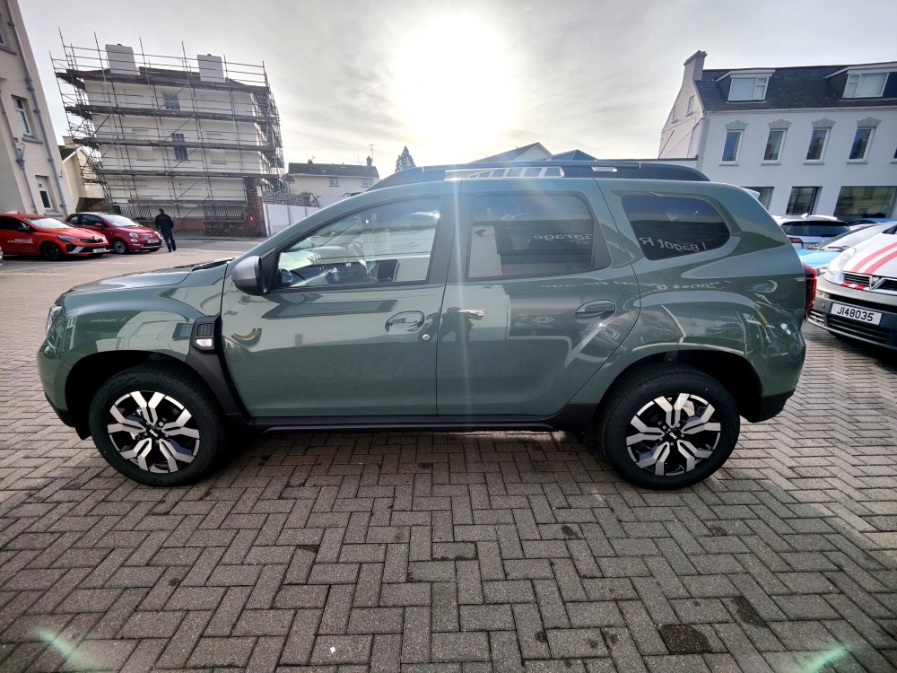 2024 Dacia Duster Journey TCe 130 BHP Manual 4 x 2 5 Door SUV